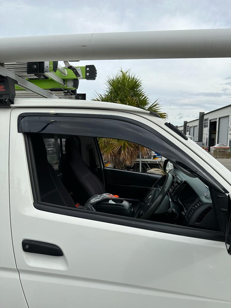 TOYOTA HIACE 2004 - 2018 Window Visors | Weather Shields