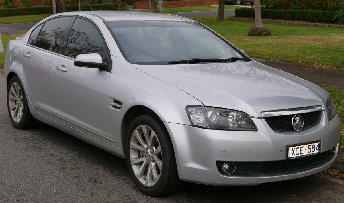 2006–2013 Holden Commodore VE Bonnet Shield / Bonnet Protector