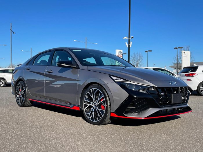 HYUNDAI ELANTRA 2021+ (Stainless Trim) Window Visors | Weather Shields