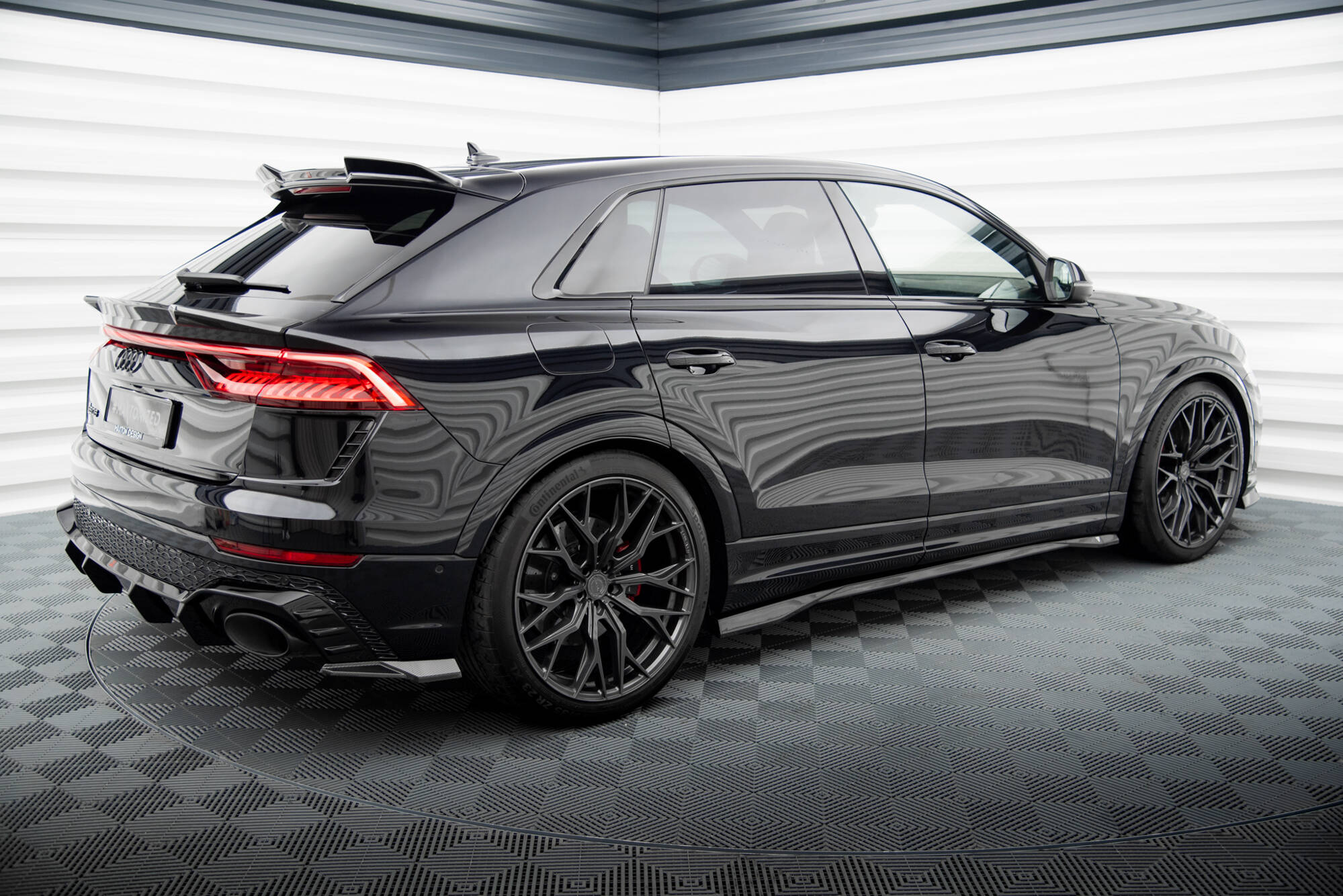 Maxton Carbon Full Set of Splitters Audi RSQ8