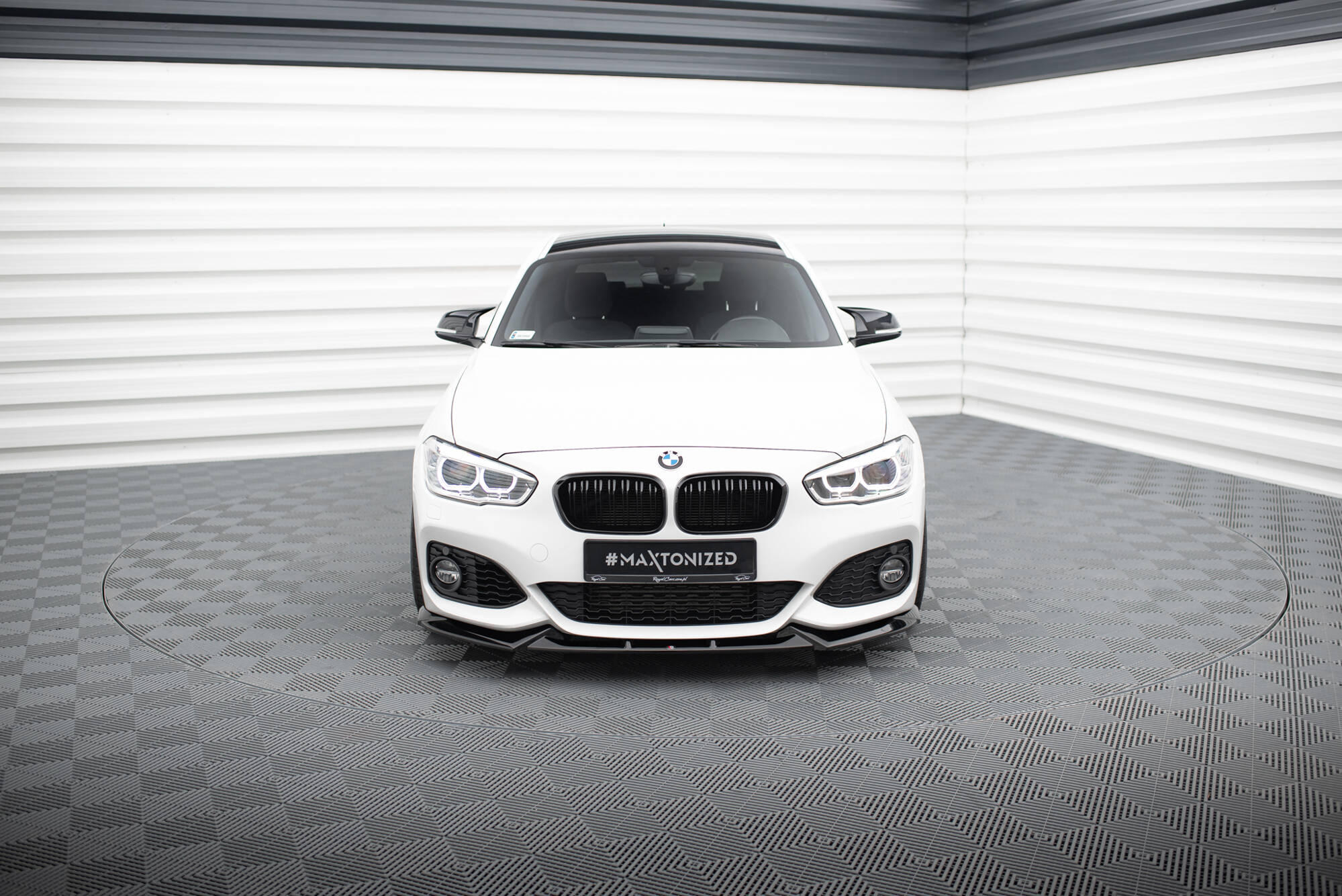 Maxton Design Front Splitter V.5 BMW 1 M-Pack / M140i F20 Facelift