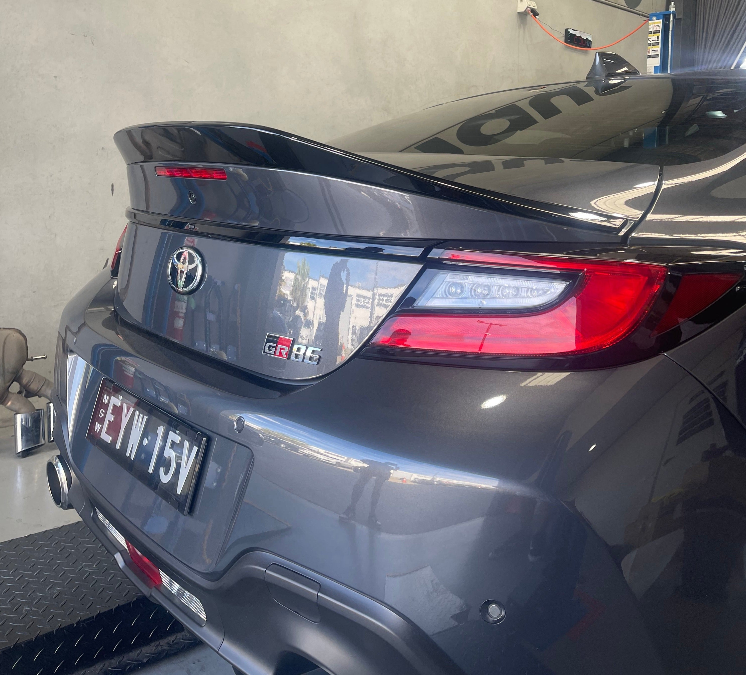 TRD Style Gloss Black ABS Ducklip Spoiler for Toyota GR86 ZN8 / Subaru BRZ ZD8 (2022 – 2025)