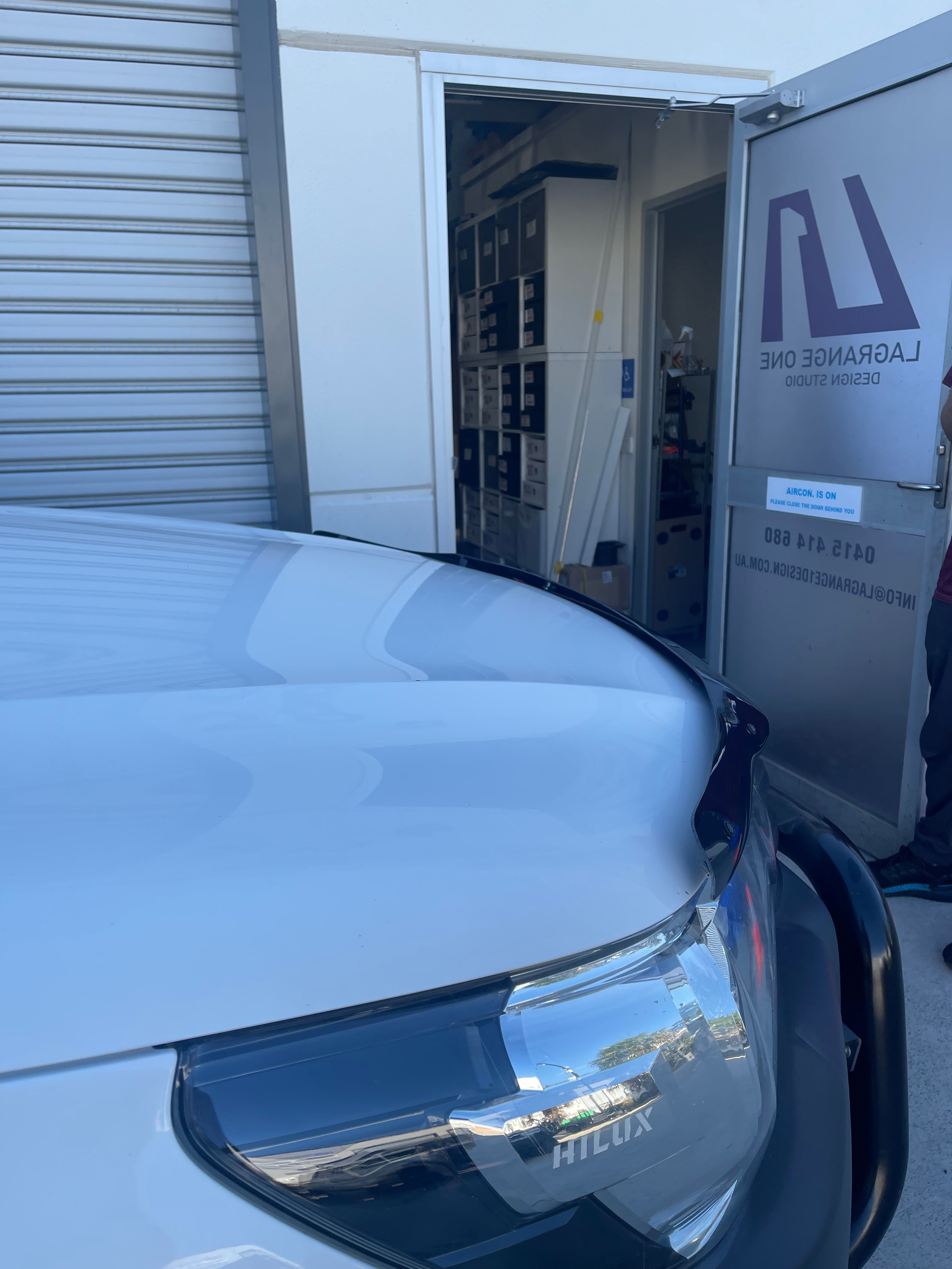 2015–2019 Toyota Hilux Revo (OEM Style) Bonnet Shield / Bonnet Protector