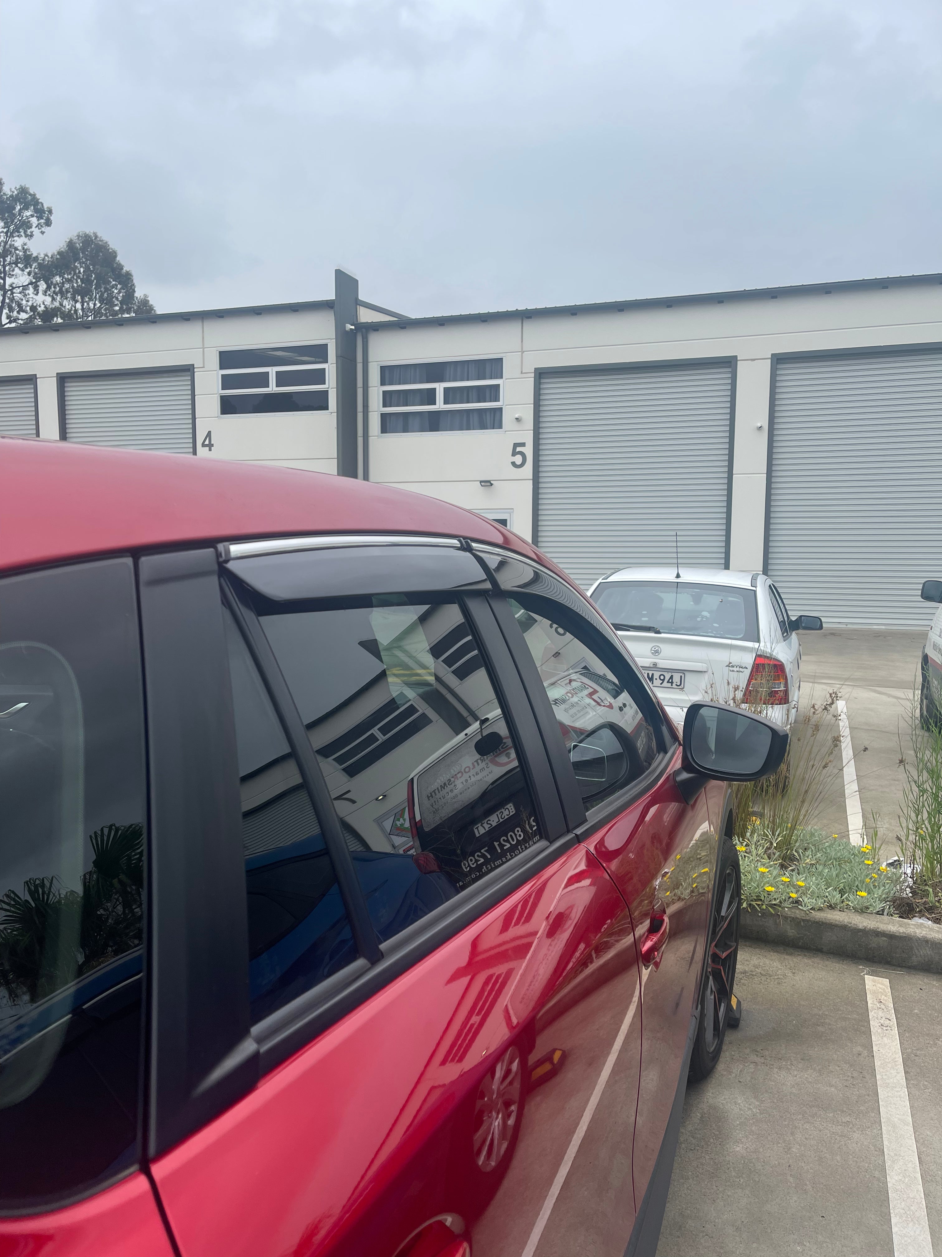 MAZDA CX-5 2012 - 2017 (Chrome Trim) Window Visors | Weather Shields