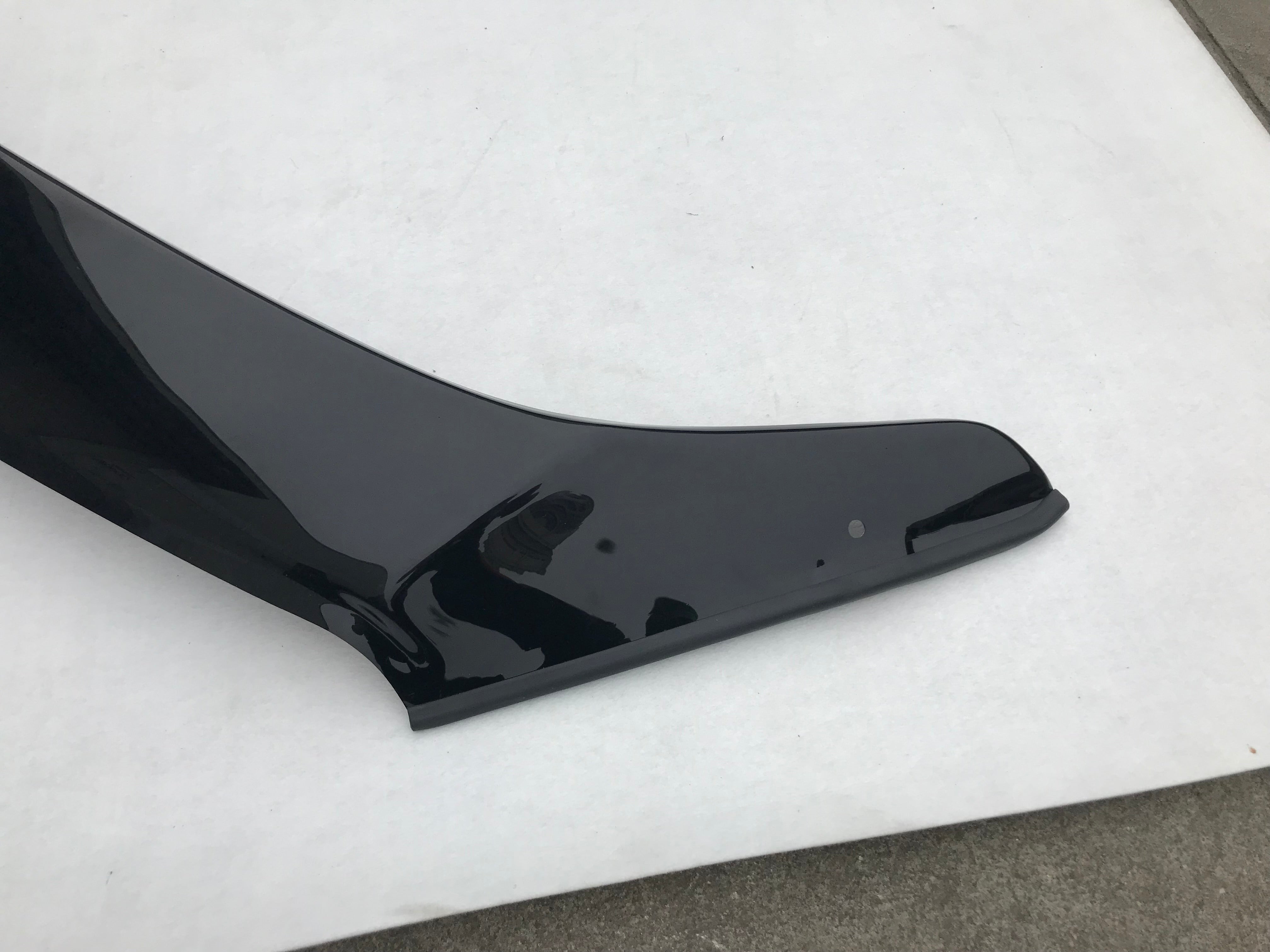 2018–2019 Isuzu D-MAX Bonnet Shield / Bonnet Protector