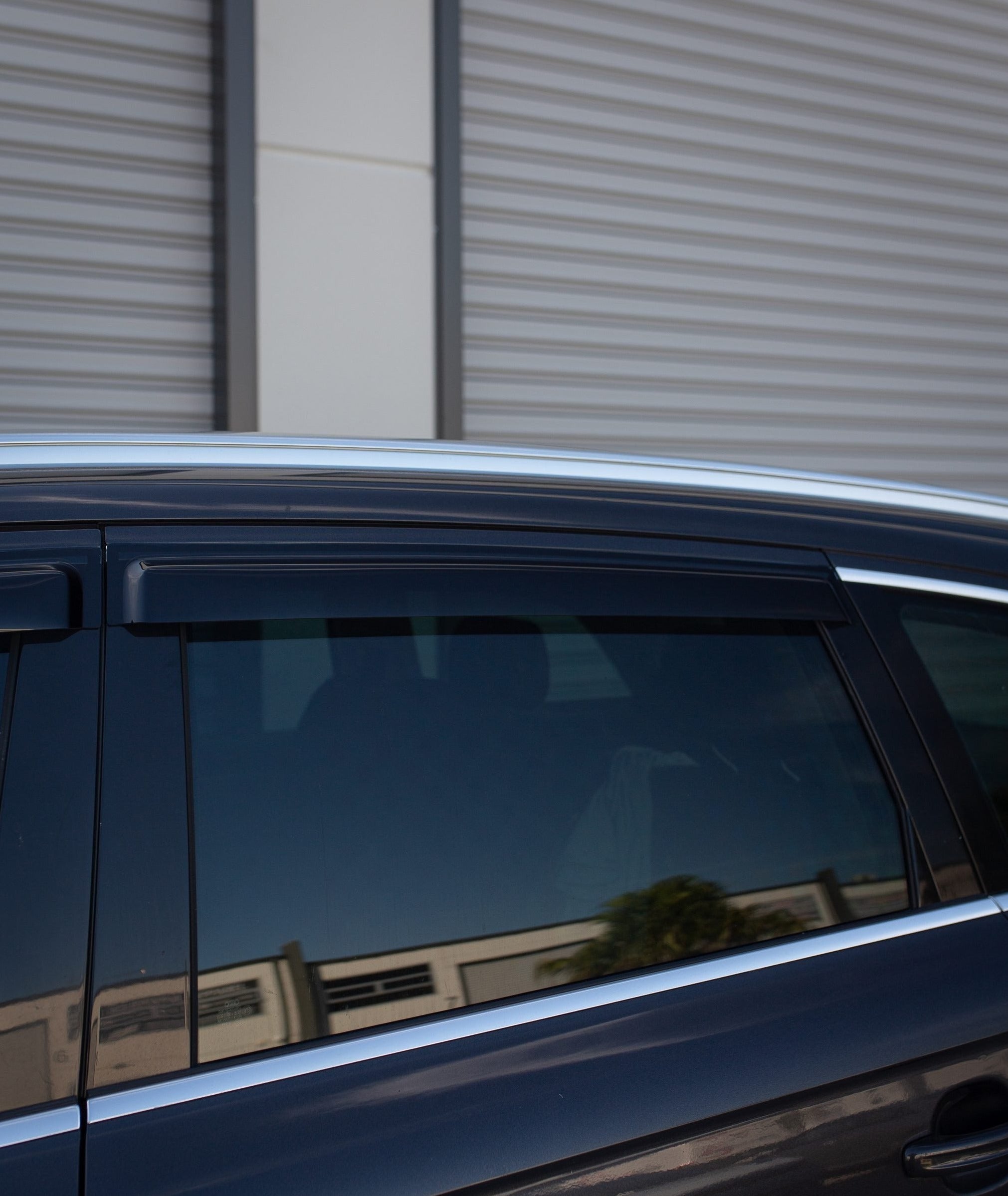 Audi Q7 2005-2015 (Set) Window Visors | Weather Shields