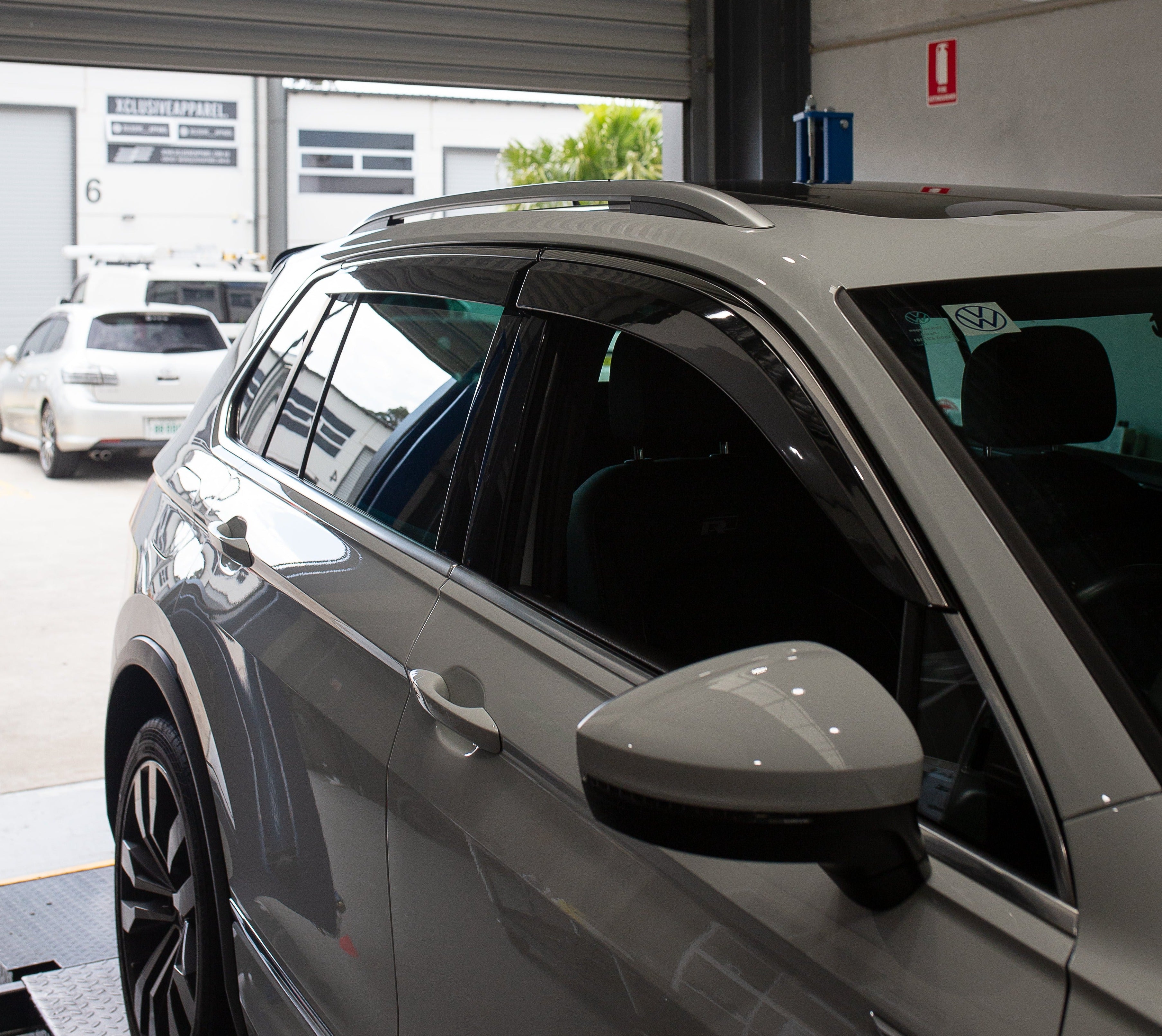 VOLKSWAGEN TIGUAN 2017+ (Stainless Trim) Window Visors | Weather Shields