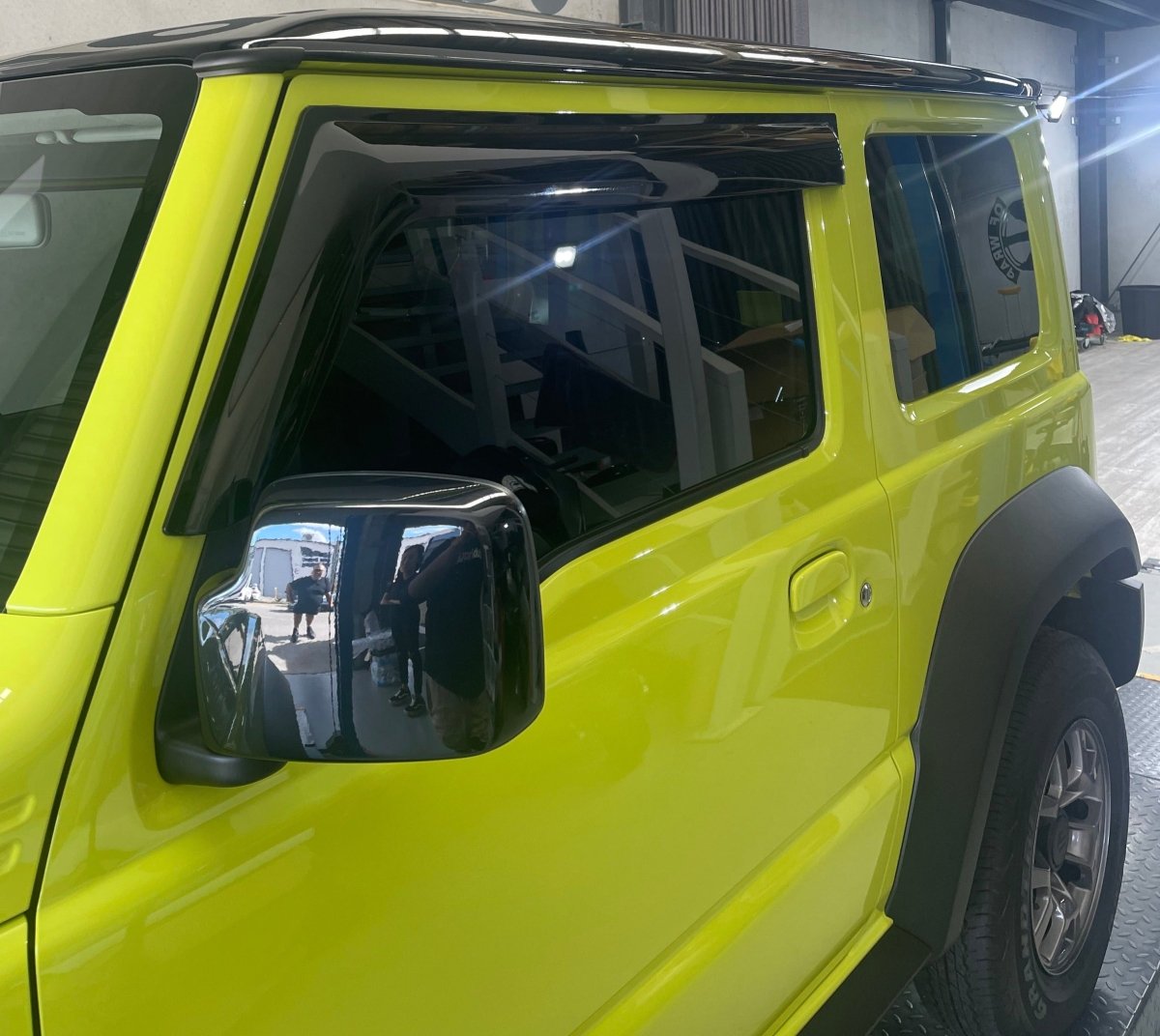 SUZUKI JIMNY 2019+ Window Visors | Weather Shields