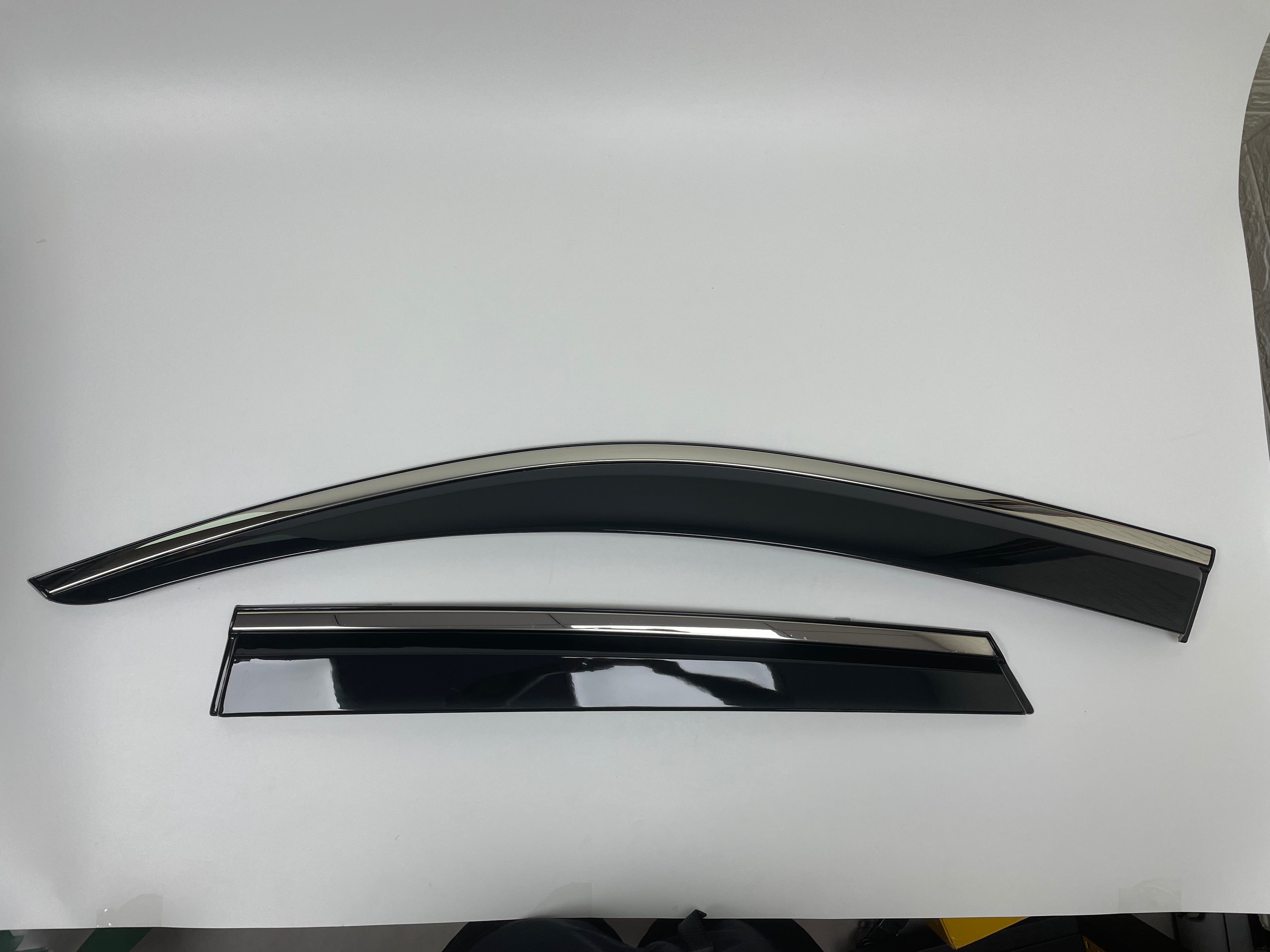 VOLKSWAGEN Touareg 2018+ (Stainless Trim) Window Visors | Weather Shields