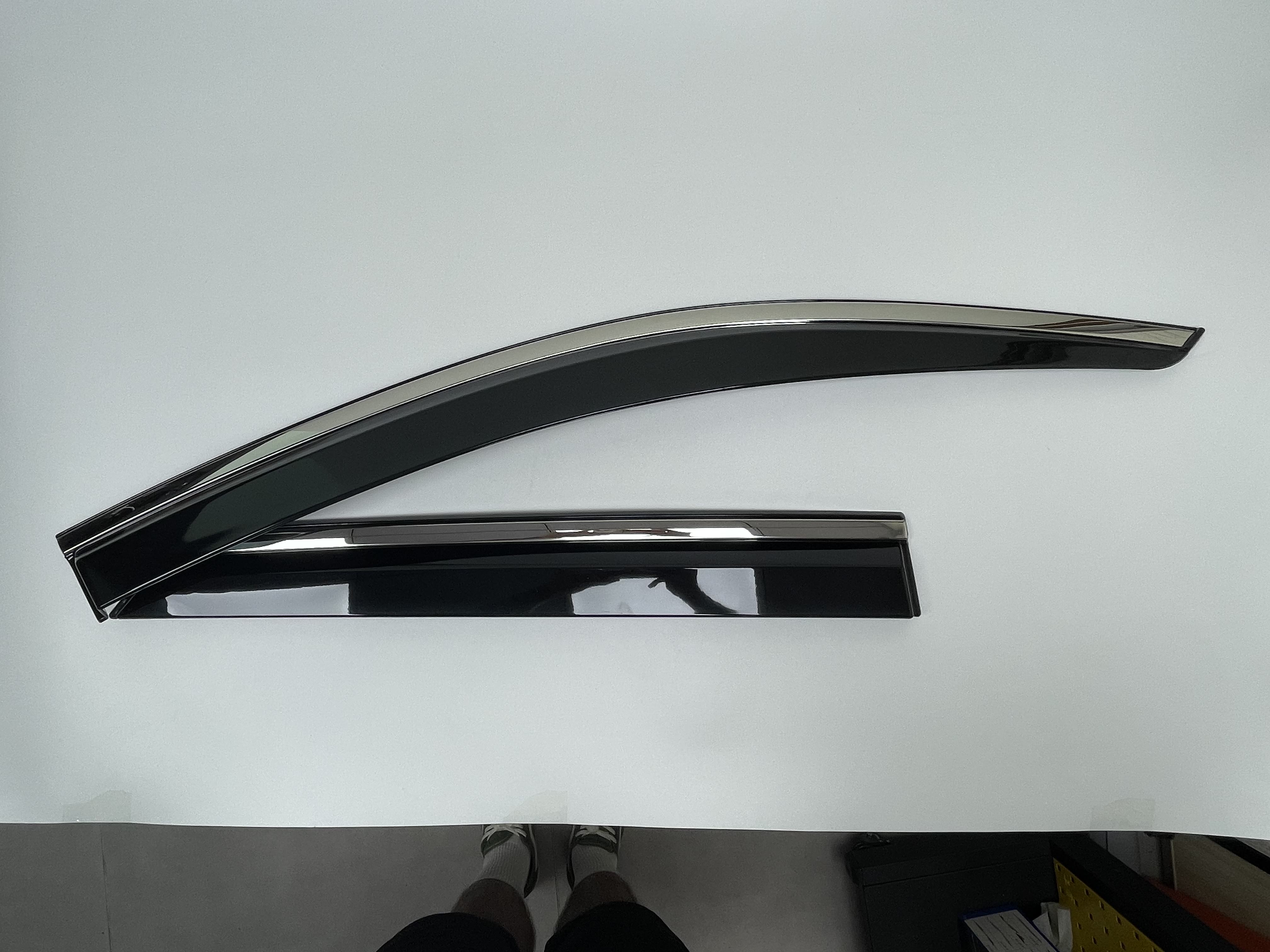 VOLKSWAGEN T roc 2018+ (Stainless Trim) Window Visors | Weather Shields