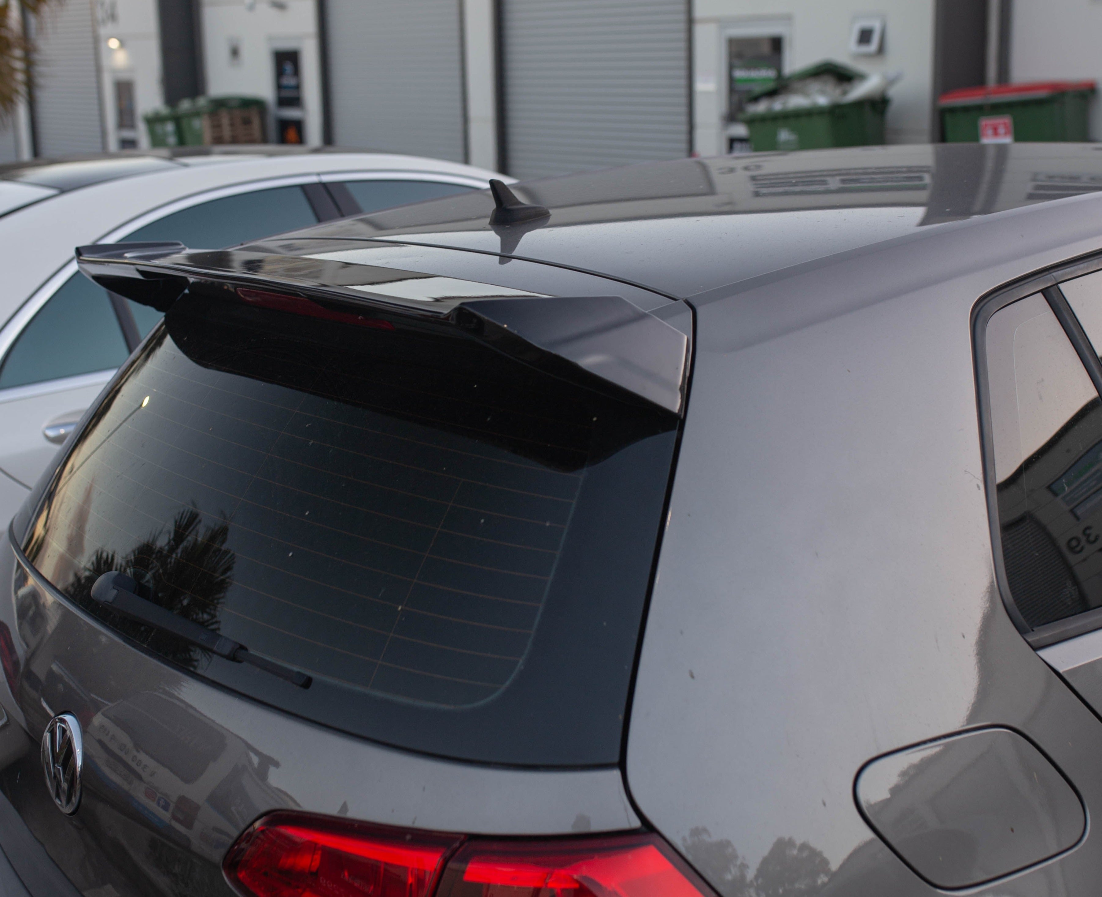 OSIR Style Gloss Black ABS Wing Spoiler for Volkswagen Golf MK7 / MK7.5 TSI