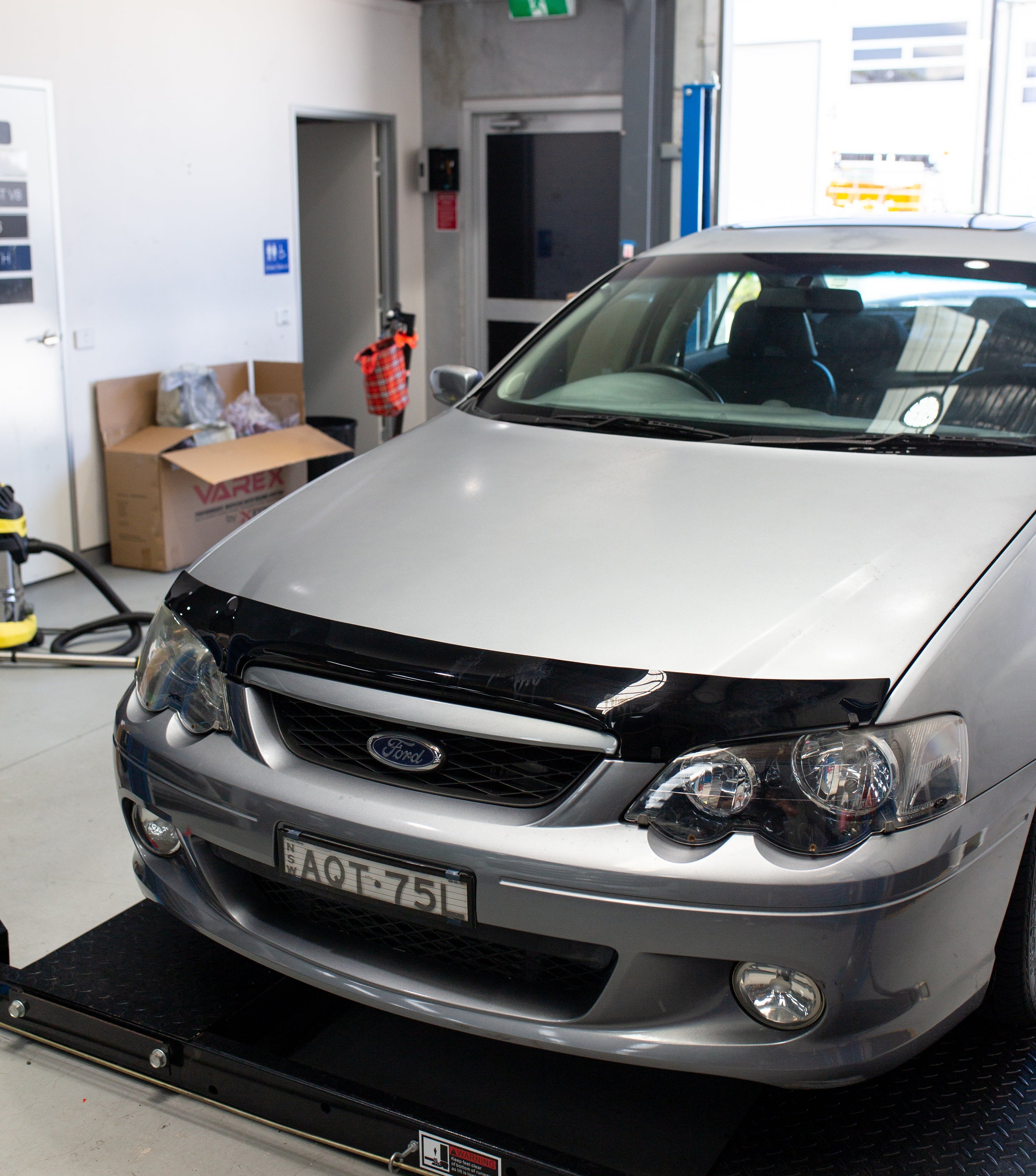 Bonnet Shield / Bonnet Protector for Ford Falcon BA/BF (2002-2010)