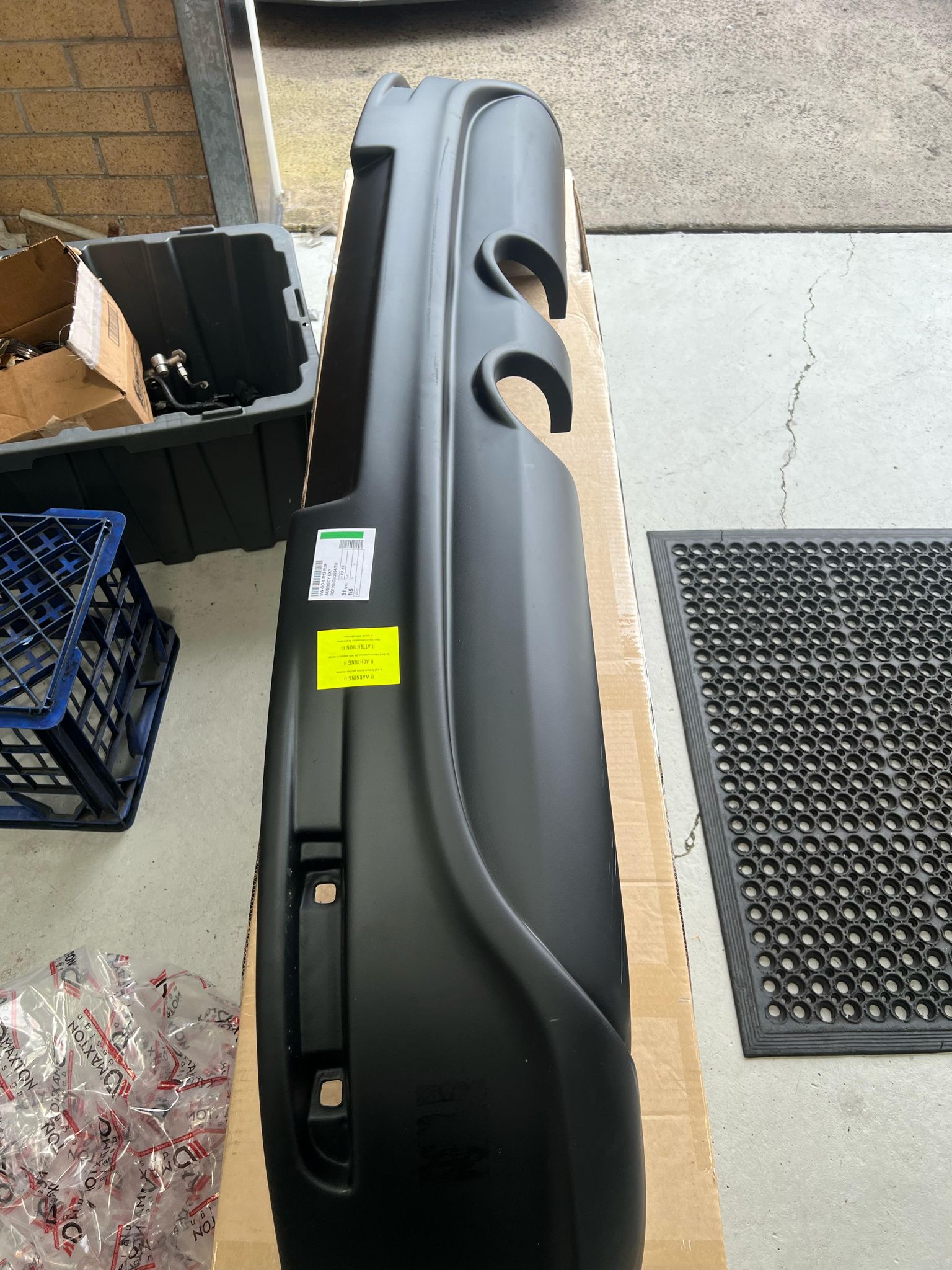 Maxton Design VW Golf Mk5 R32 Rear Bumper Valance With R32 Exhaust Holes - No Reflective lights