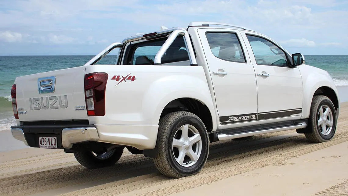 2012–2015 Isuzu D-MAX Bonnet Shield / Bonnet Protector