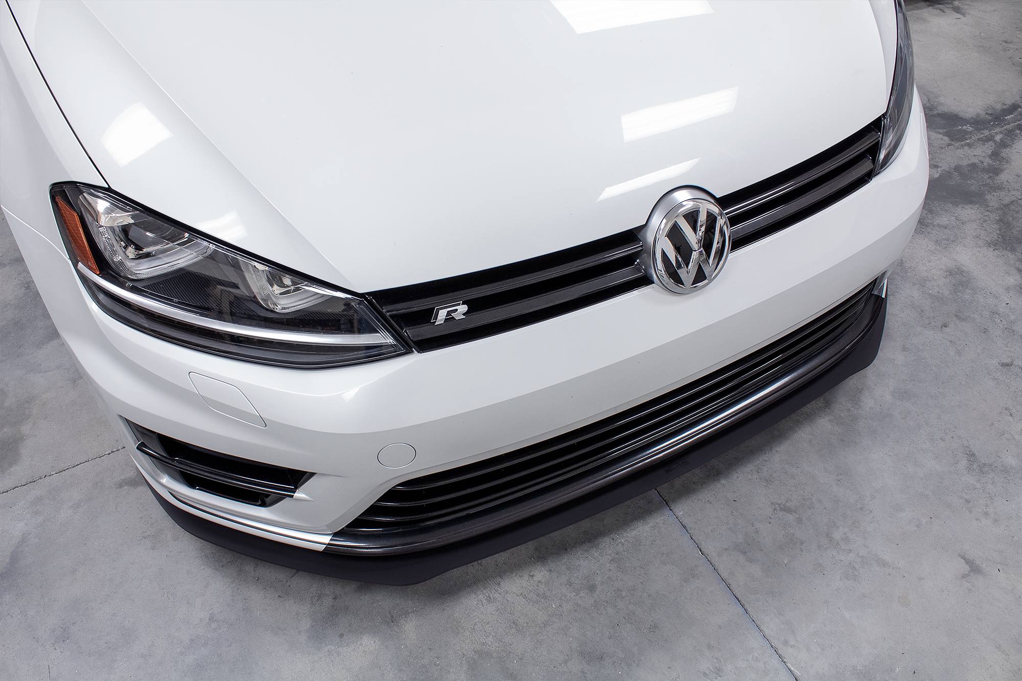 aerofabb V2 Front Splitter VW Golf Mk7 R (Prefacelift)