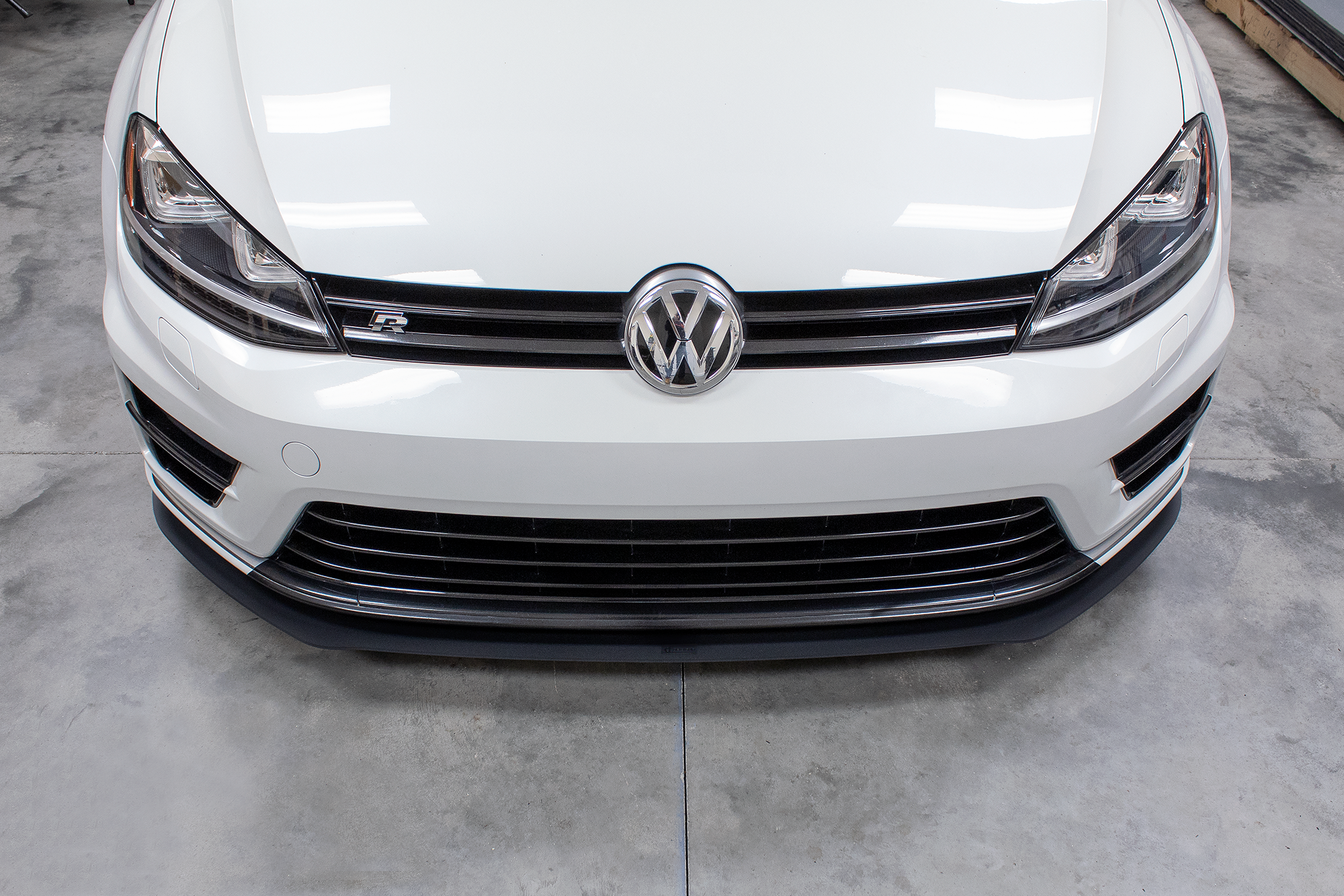 aerofabb V2 Front Splitter VW Golf Mk7 R (Prefacelift)