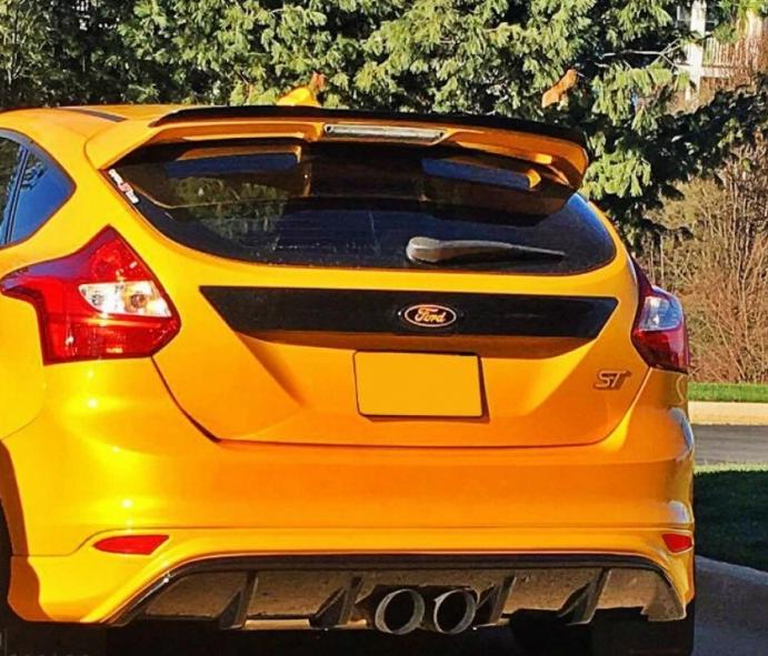 Maxton Design Front Ford Focus Mk 3 ST Rear Diffuser (Prefacelift)