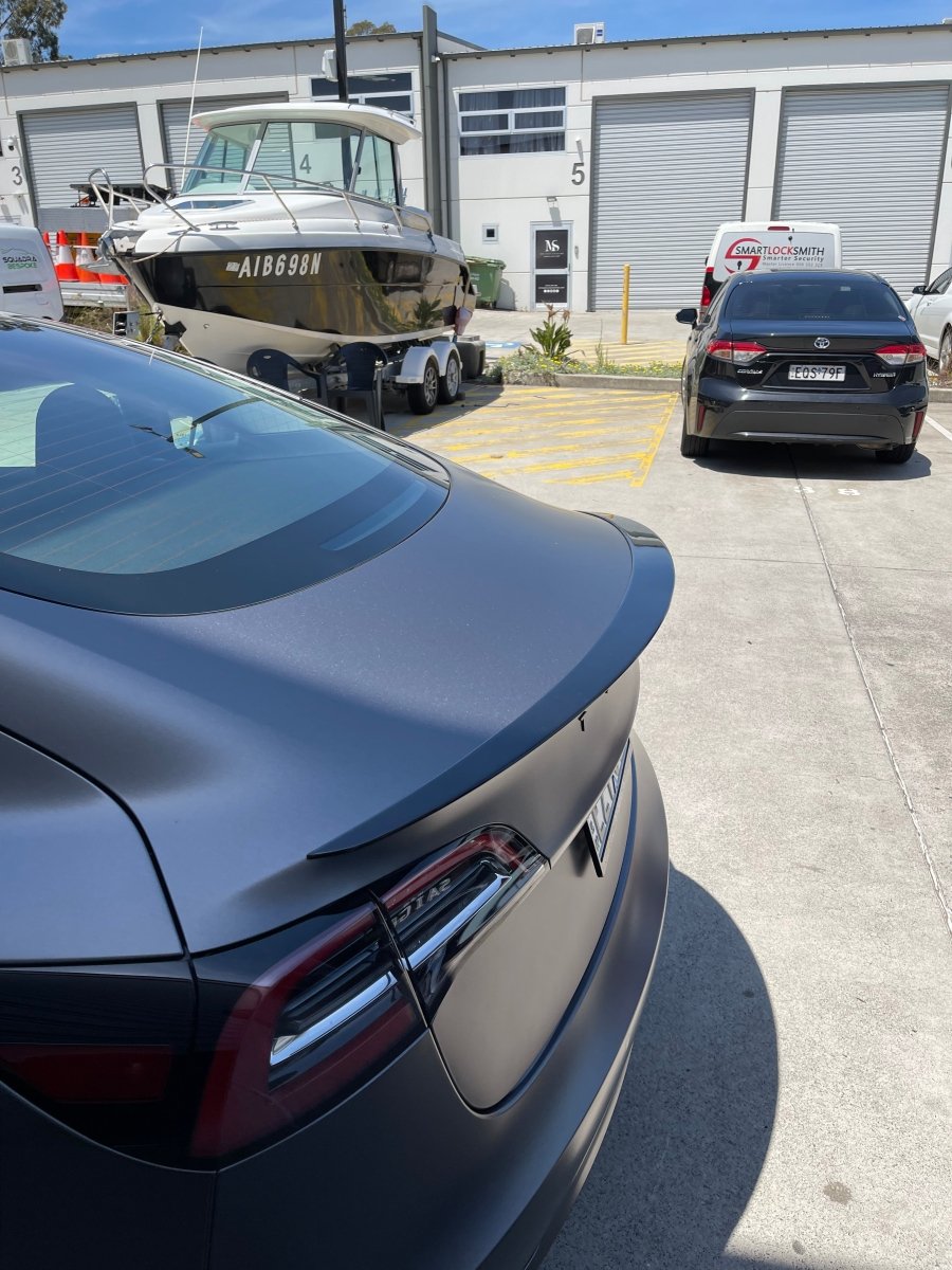 OE Style Gloss Black ABS Rear Spoiler Boot Lip for Tesla Model 3 (2017 – 2024)