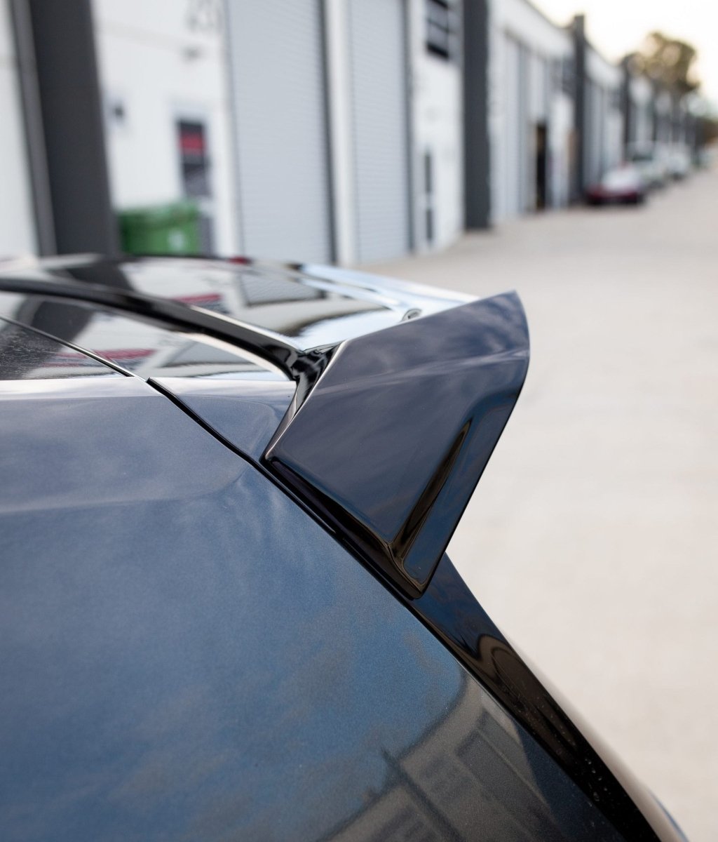 OSIR Style Gloss Black ABS Wing Spoiler for Volkswagen Golf MK7 / MK7.5 GTI & R