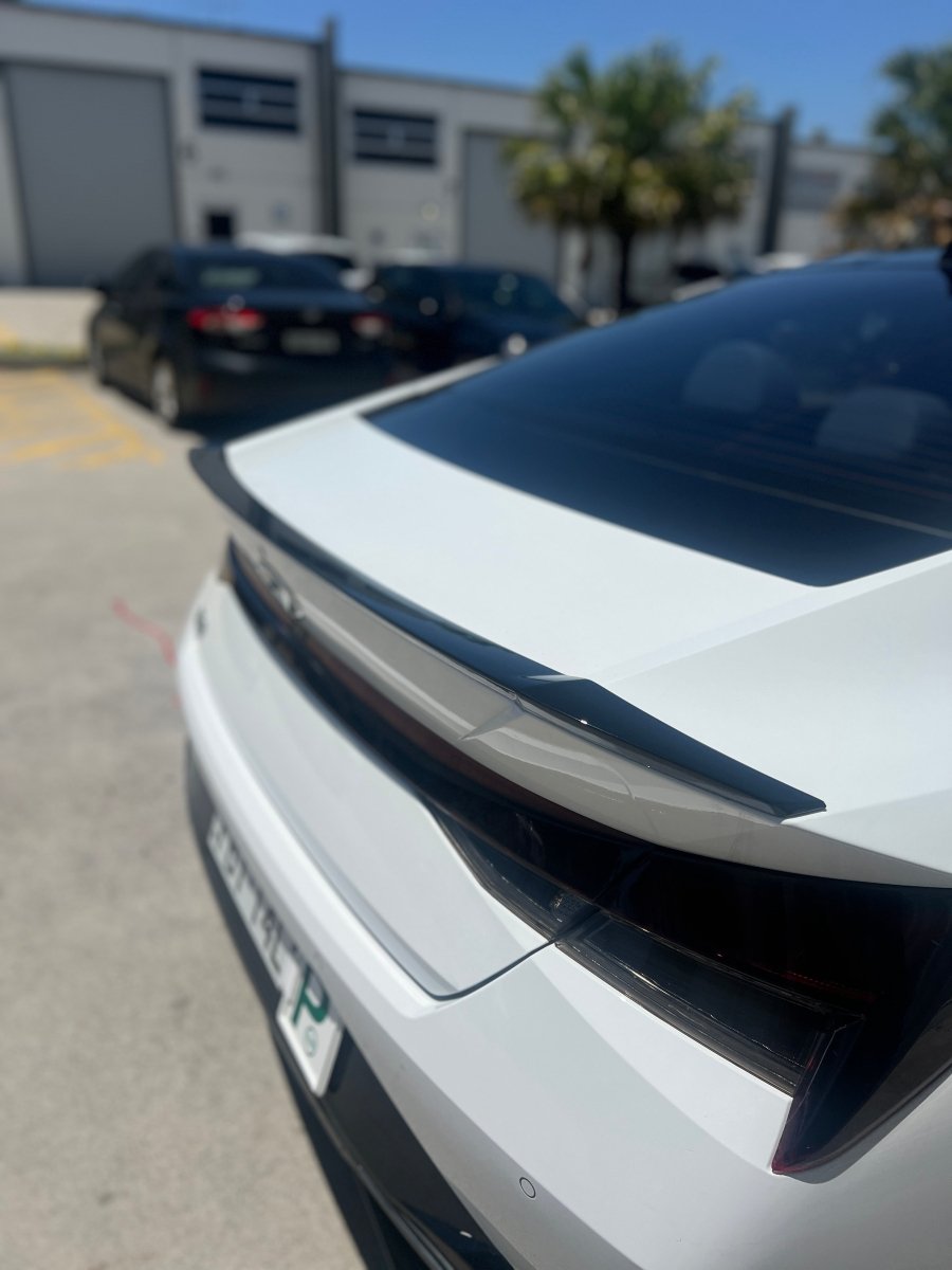 Hyundai i30 / Elantra Sedan CN7 ABS Rear Spoiler (Gloss Black) 2020+