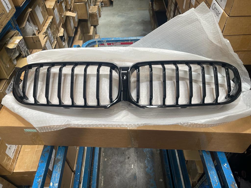M Performance Style Gloss Black Front Grill to suit BMW 5 Series G30/G38