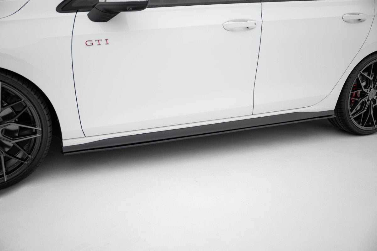 Maxton Design Street Pro Side Skirts Diffusers Volkswagen Golf GTI / GTE / GTI Clubsport / R-Line Mk8