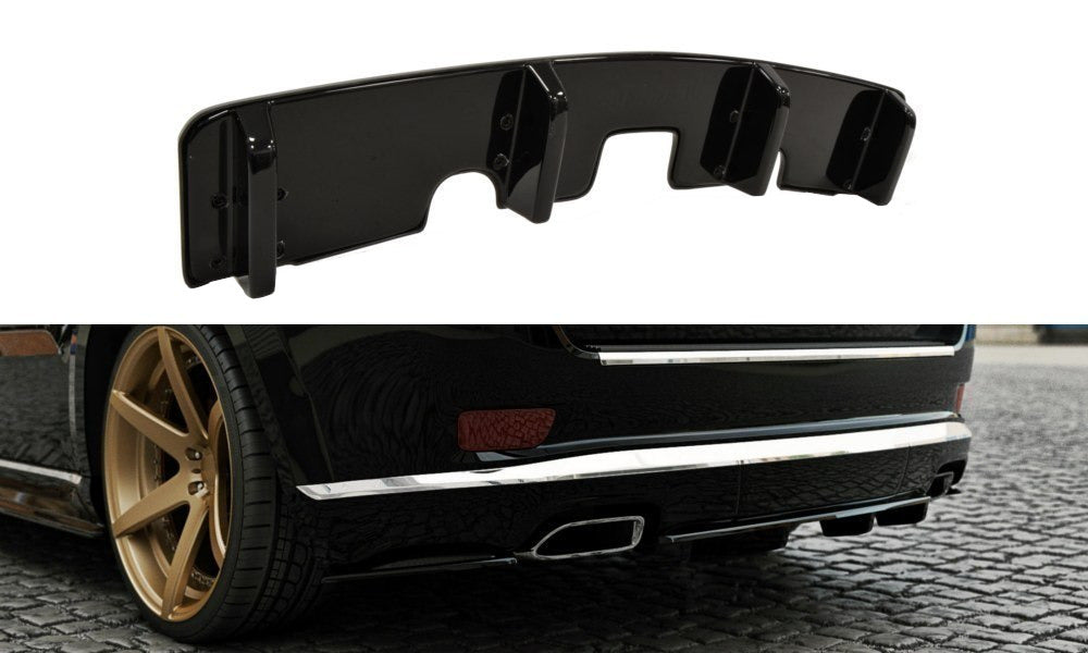 Maxton Design Rear Central Splitter Jeep Grand Cherokee Wk2 Summit (Facelift)